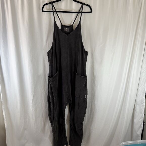 Free People Pants - Free People Movement Jumpsuit Women's Medium Grey Sleeveless Zip Pocket Pullover